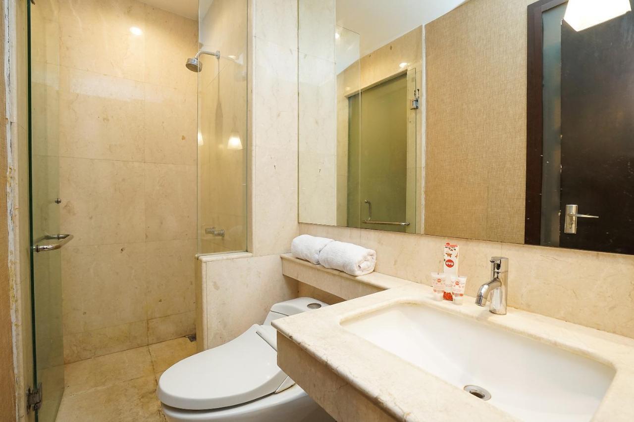 Hotel Istana Permata Ngagel Surabaya Habitación foto